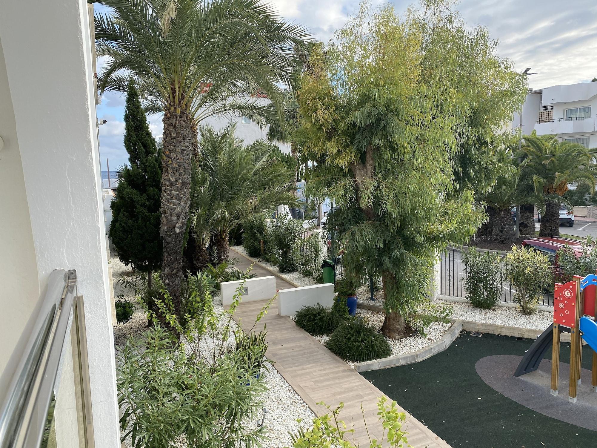 Apartamentos Sal Rossa Ibiza Bagian luar foto